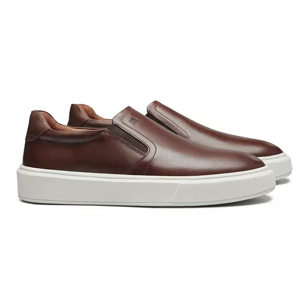 SLIP-ON MASCULINO CASUAL EM COURO MARROM - 0054 84... - SERGIO`S