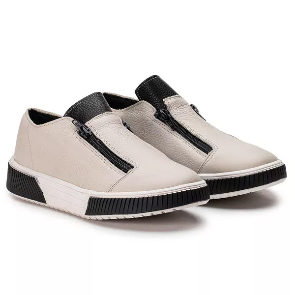 Tenis Em Couro Em Cores Off White e Lingua na Cor Preta
