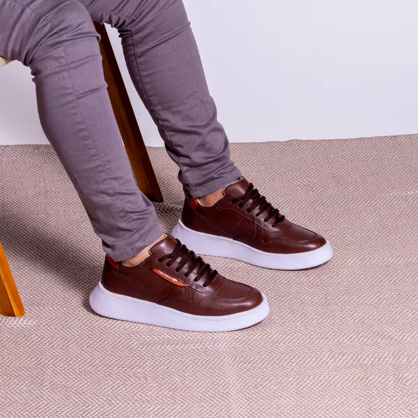 Tênis Casual Masculino Vancouver em Couro Café Sola Branca 6030