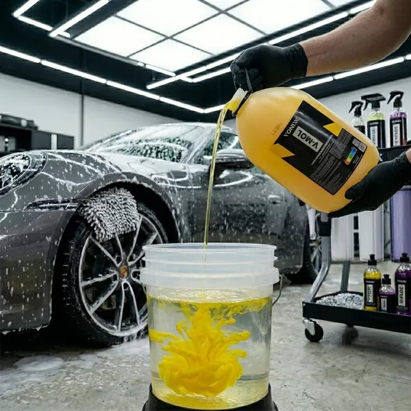 SHAMPOO LAVA AUTOS CONCENTRADO DESINCRUSTANTE (ATÉ 1:100) V-MOL 5