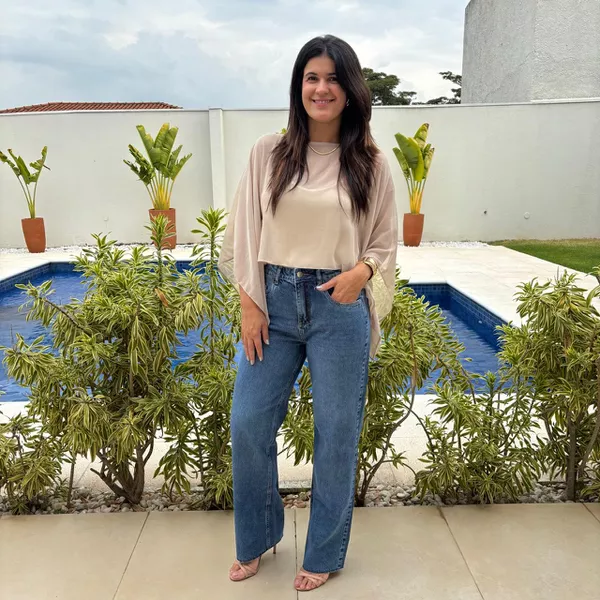 Calça Jeans Feminina Reta Barra Fio - Escura