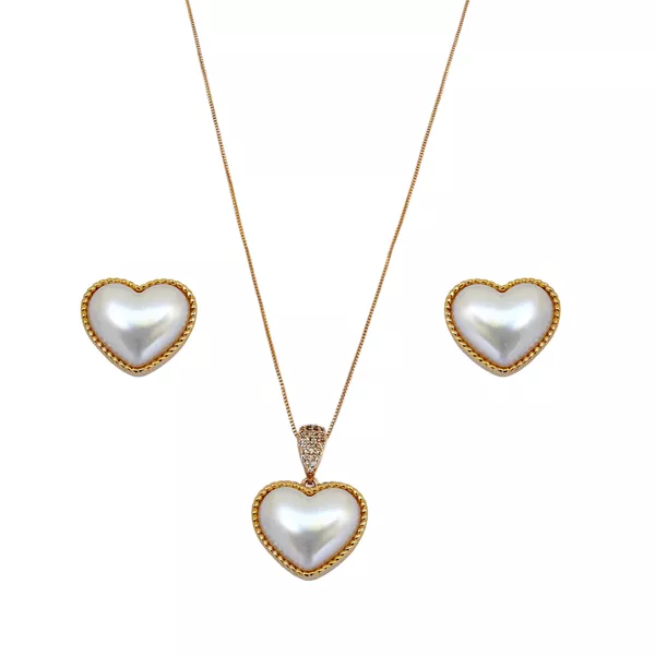 Conjunto Brinco e Colar de Pérolas em formato de Coração Semijoia Banho de Ouro 18K 