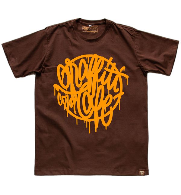 Camiseta TYPE Graffiti com Café - Marrom - Graffiti com Café
