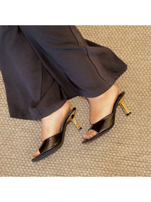 Tamanco Lari Preto - 6374014000100013 - Comprou Já