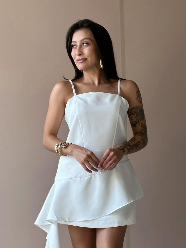 Conjunto Rochele Blusa E Shorts Saia Em Alfaiatari... - Comprou Já