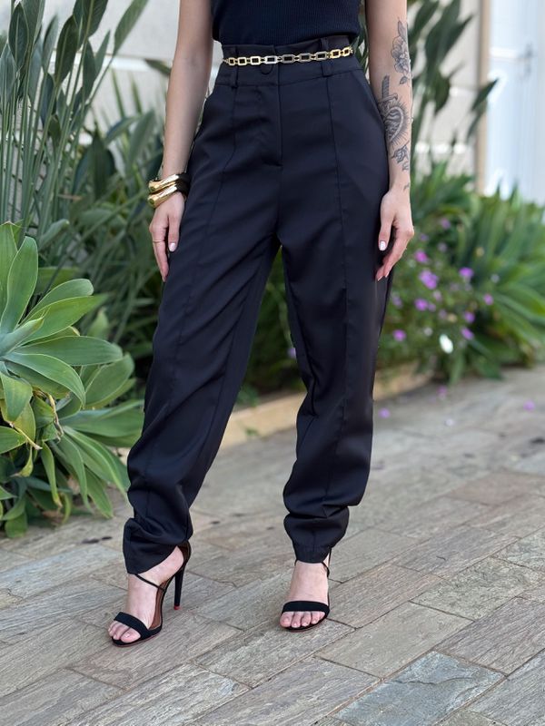 Calça Alfaiataria Isabel Com Costura Frontal Preto... - Comprou Já
