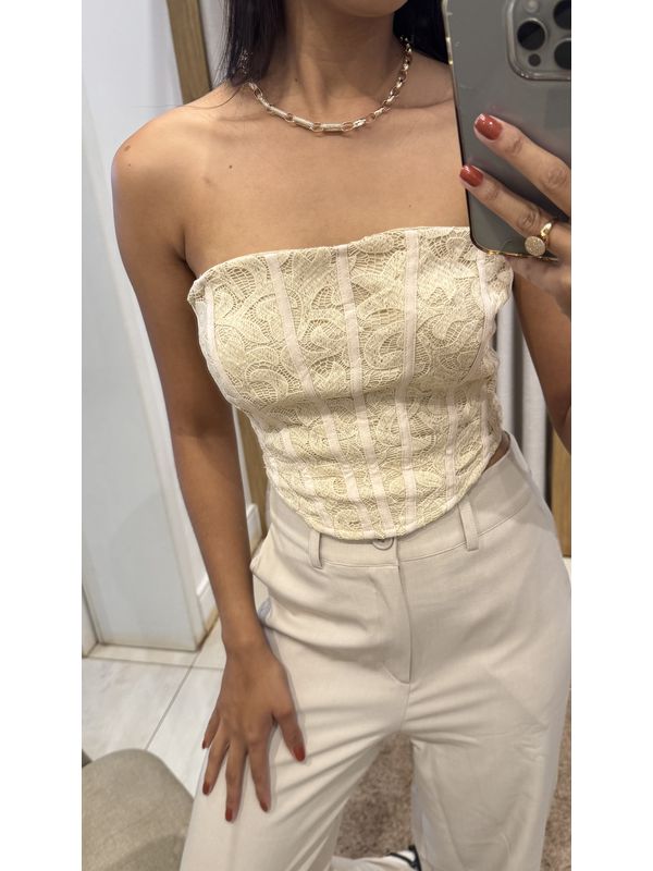 TOP RENDA BEGE BELLINA & CO 