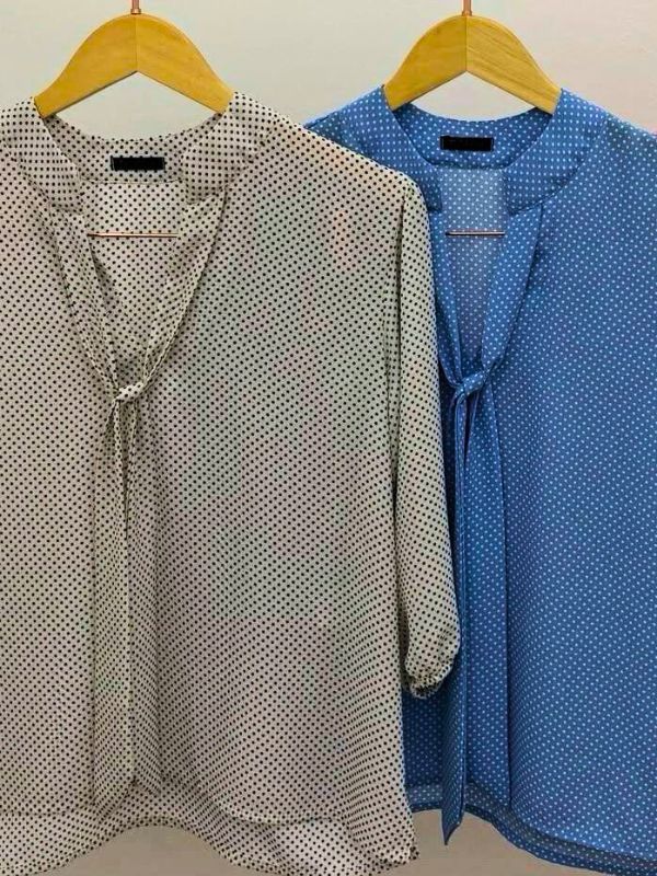 Blusa Poa com gravata Marta Nude