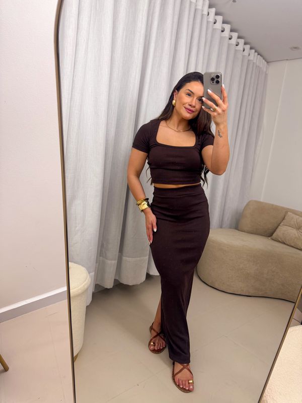 Conjunto Alícia Marrom