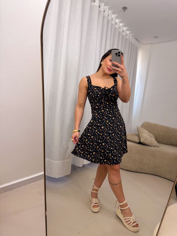 Macaquinho floral Dandara Preto