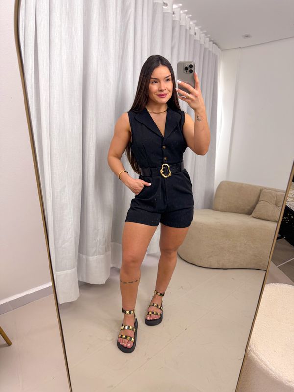 Macaquinho Alfaiataria Isis Preto