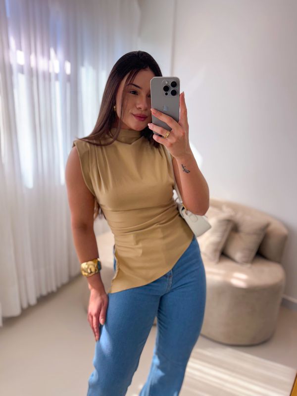 Blusa assimétrica Paola Caqui