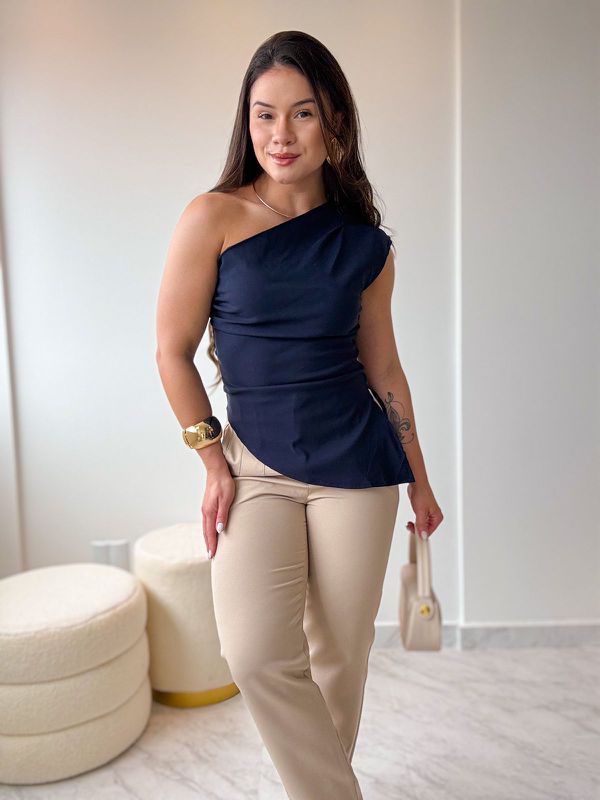 Blusa Assimétrica Maitê Azul Marinho