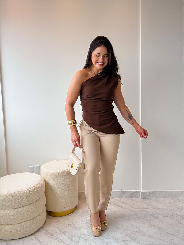 Blusa Assimétrica Maitê Marrom