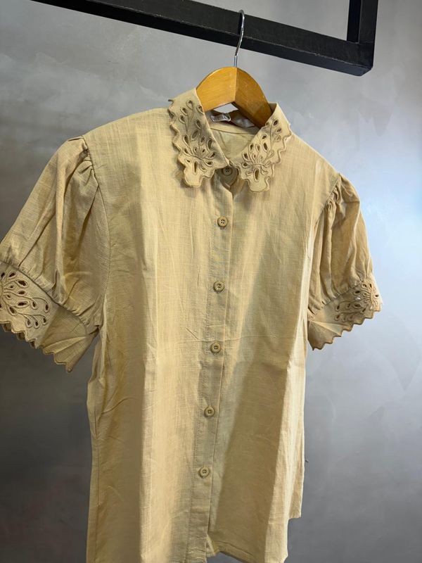 CAMISA IOLANDA BEGE - 0007070005 - SIMONE PETRI 