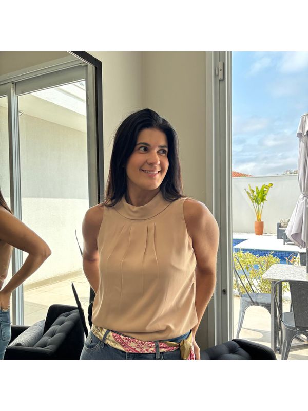 Regata Feminina Crepe Gola Alta - Bege