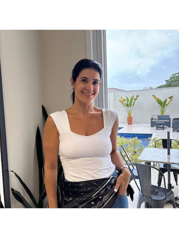 Regata Feminina Poliamida Detalhe Manga - Off White