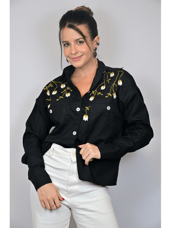 Camisa Preta Modelo Malta
