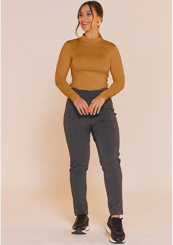 BLUSA GOLA ALTA