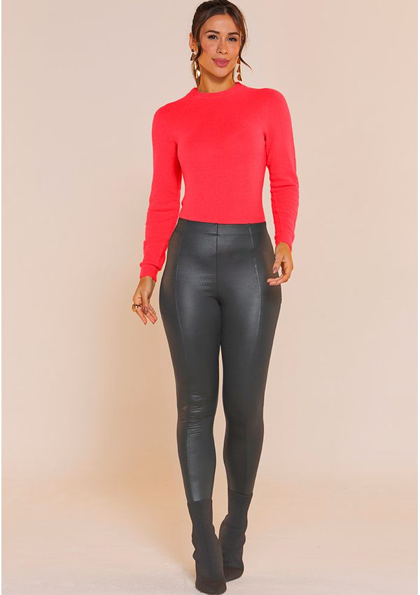 BLUSA BÁSICA PLUMA