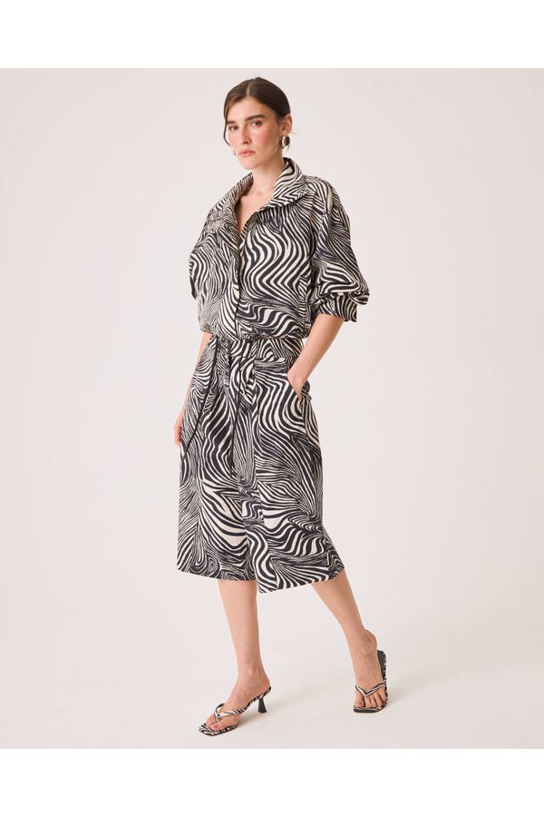 Bermuda Noor Animal Print Zebra