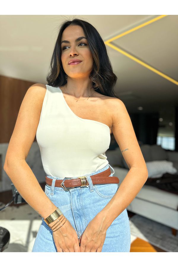 Body Off Rebeca