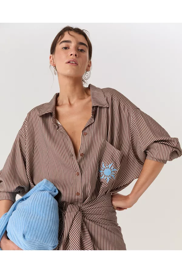 CAMISA LISTRADA MARROM BORDADA GABI 