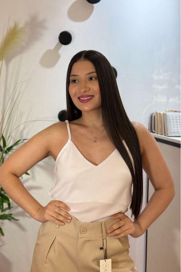 Regata de Crepe Seda Branca | Alças Reguláveis e D... - LUCIOLA MAGNO