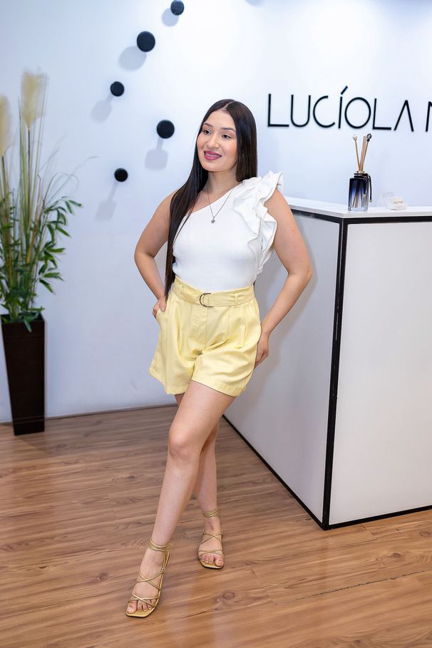 Short Amélia Alfaiataria Amarelo | Cinto Embutido ... - LUCIOLA MAGNO