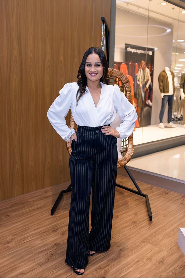 Body Estela Branco em Crepe Seda | Elegância Impec... - LUCIOLA MAGNO