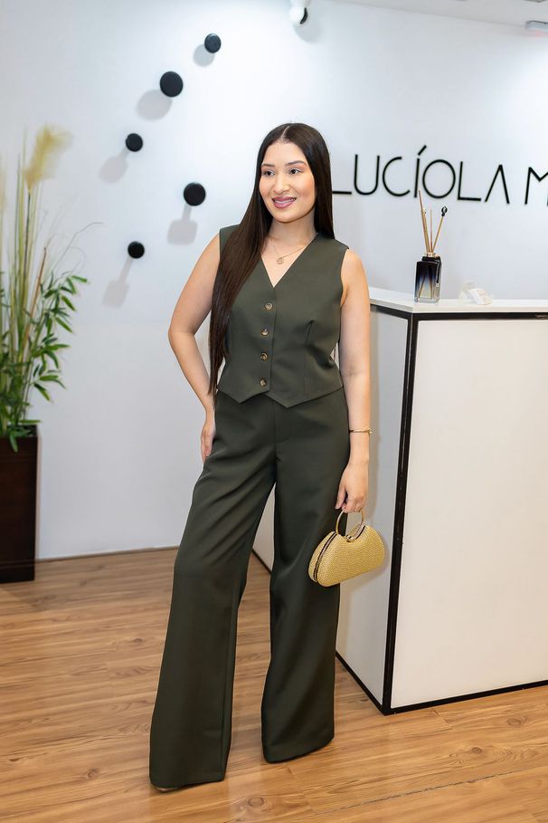 Calça Melissa Pantalona de Alfaiataria Verde Milit... - LUCIOLA MAGNO