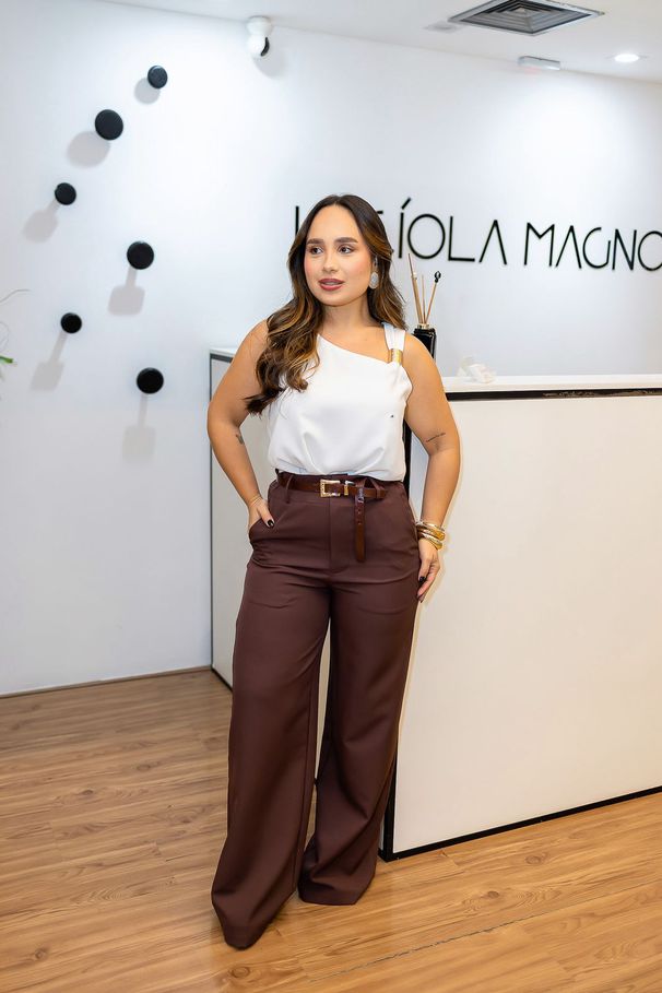 Calça Melissa Pantalona de Alfaiataria Bordô | Ele... - LUCIOLA MAGNO