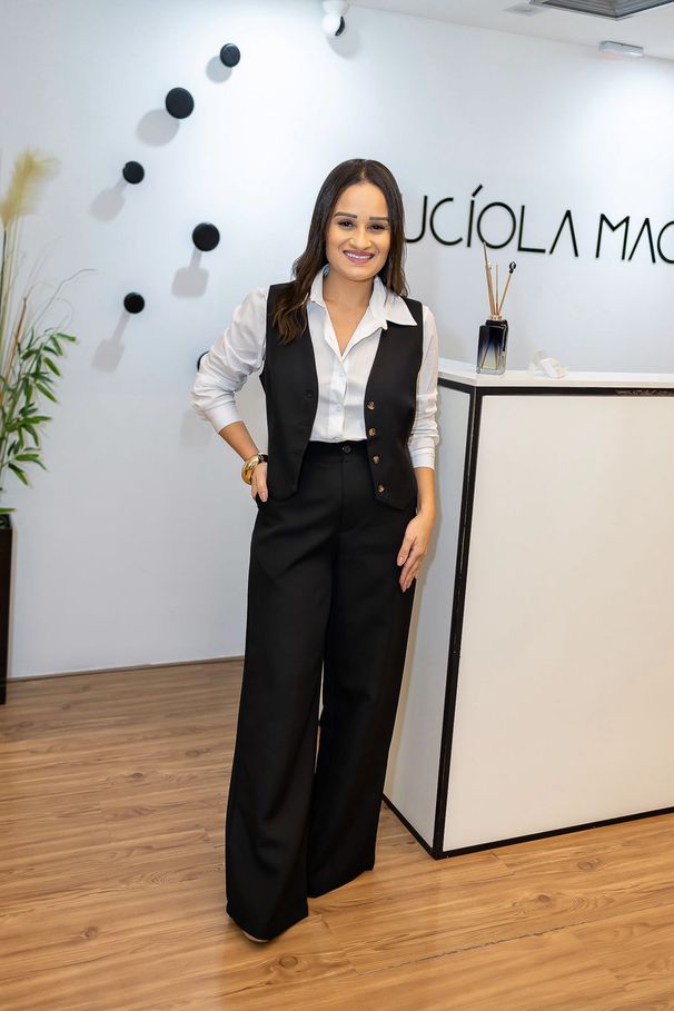 Calça Melissa Pantalona de Alfaiataria Preta | Ele... - LUCIOLA MAGNO