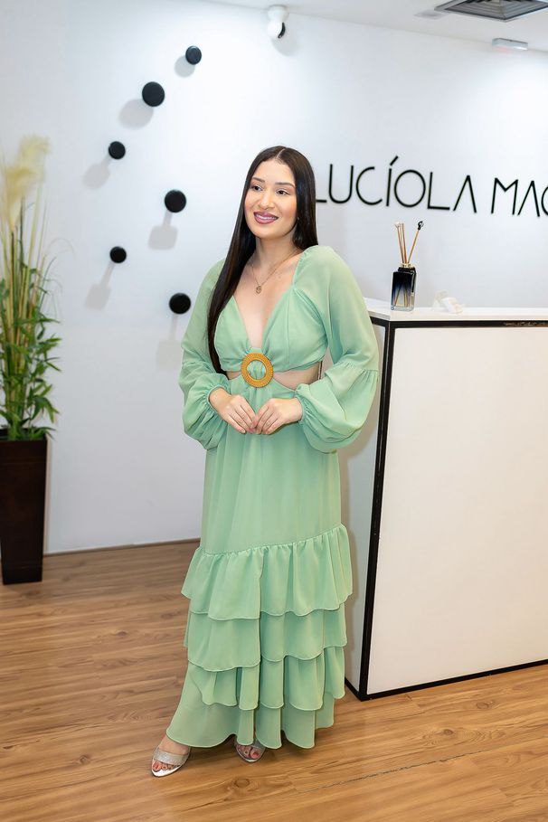 Vestido Iris Longo Verde com Recortes e Fivela – E... - LUCIOLA MAGNO