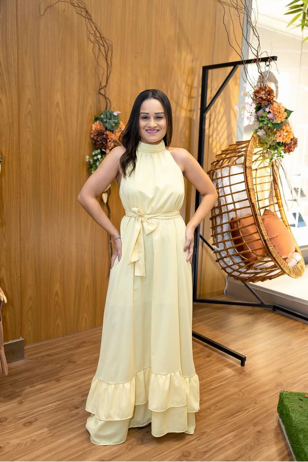 Vestido Longo Kendall em Tecido Viscolinho Amarelo... - LUCIOLA MAGNO