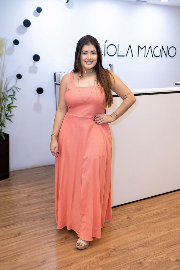 Vestido Longo Letícia em Tecido Linho Coral| Model... - LUCIOLA MAGNO