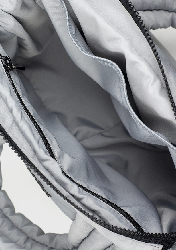 Bolsa puffer média nylon cinza | MARY VERY