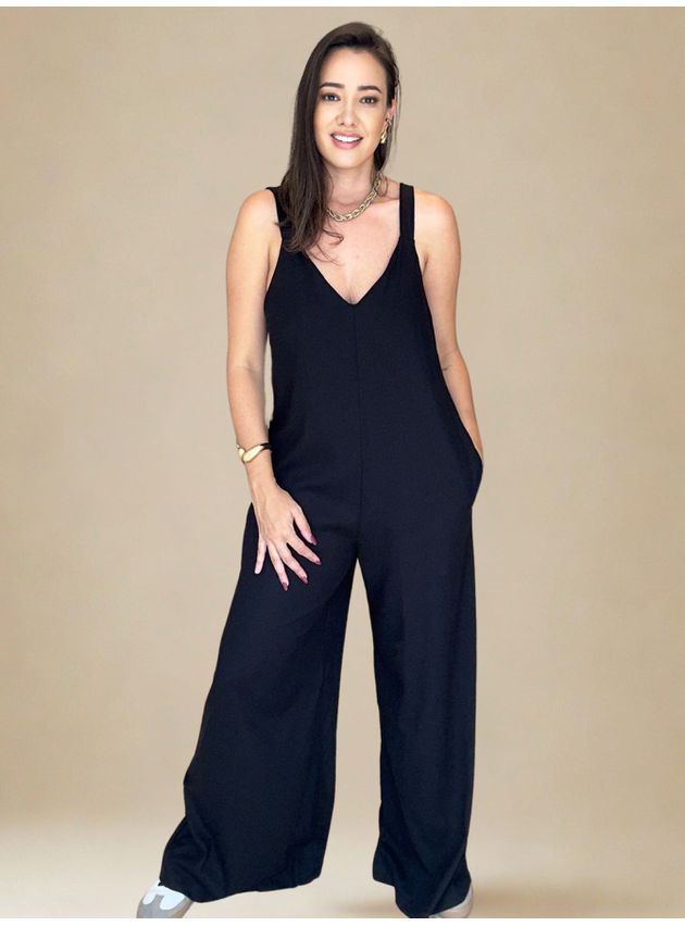 Macacão Sthe Pantalona de Alcinha Liso- Preto 