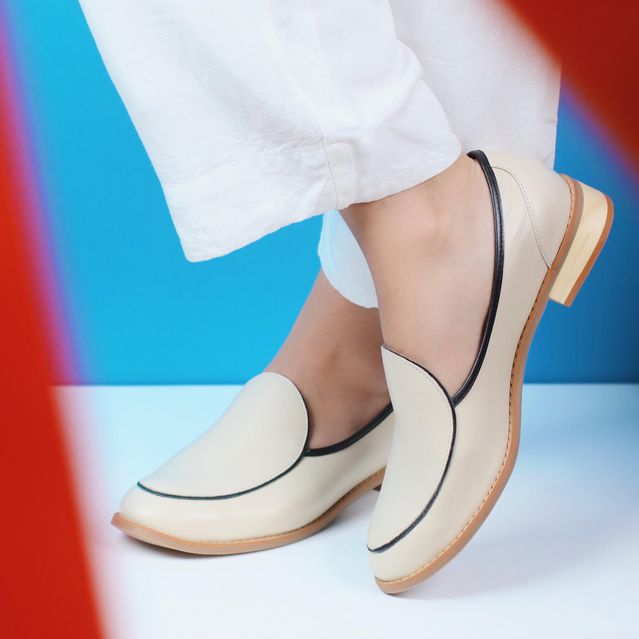 Mocassim - ETERNIZAR - Off White e Preto - 664.55