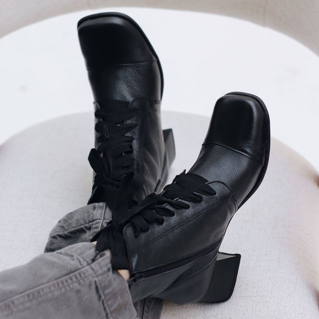 Bota Feminina Couro Bico Quadrado Preta - Miami - 383-04