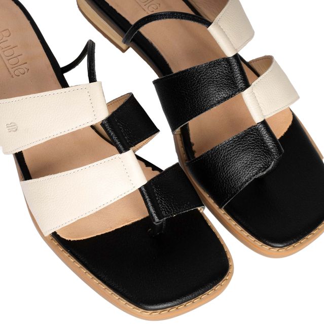 Sandália Rasteira - BRISA - Preta e Off White - 914.38