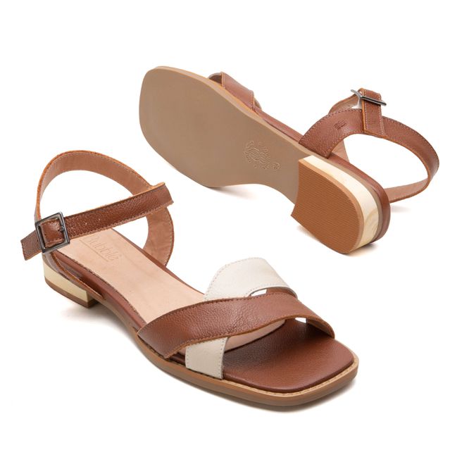 Sandália Rasteira - RENASCER - Chocolate e Off White - 914.40 