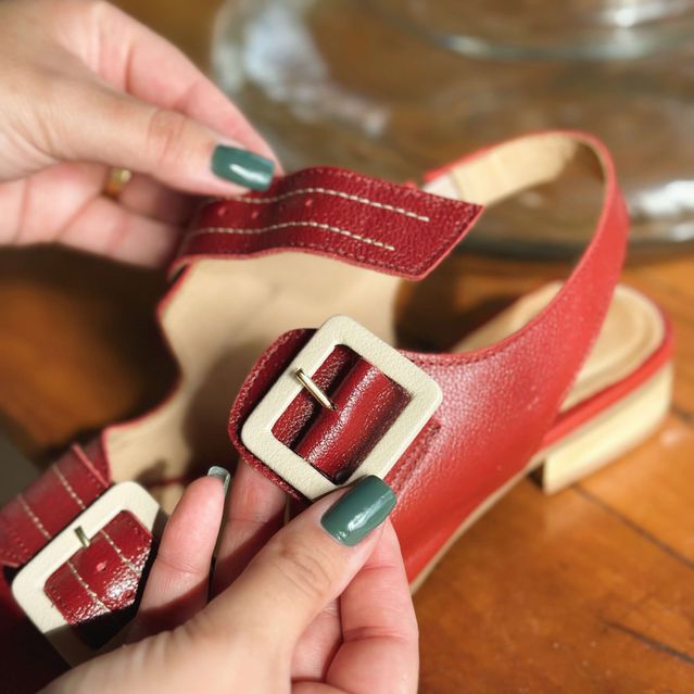Sandália Rasteira - TEMPO - Vermelha E Off White - 914.30