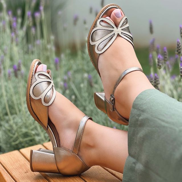 Sandália - BORBOLETA - Champagne E Off White - 177.67