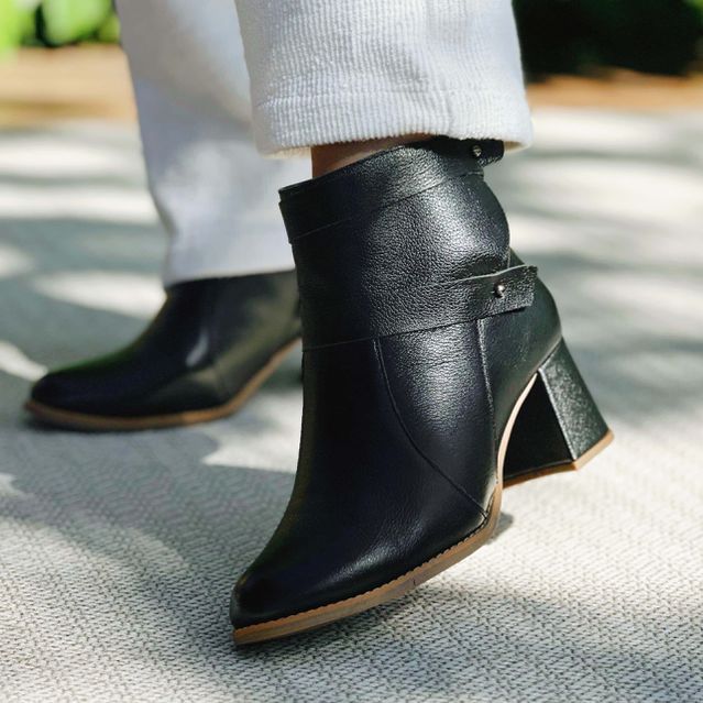 Bota - AUTÊNTICA - Preta - 596.07