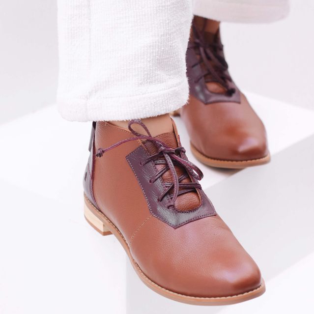 Bota - SINGULAR - Chocolate e Madeira - 664.48