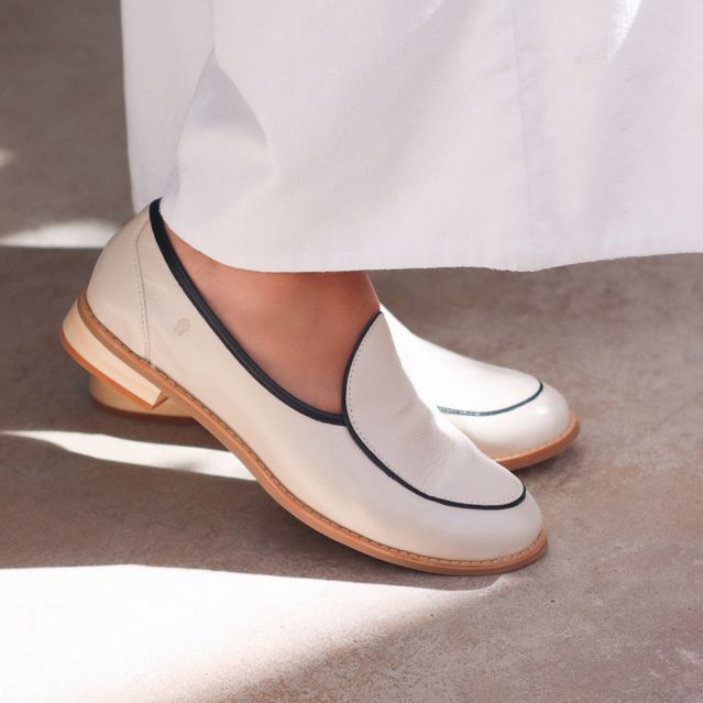 Mocassim - ETERNIZAR - Off White e Preto - 664.55