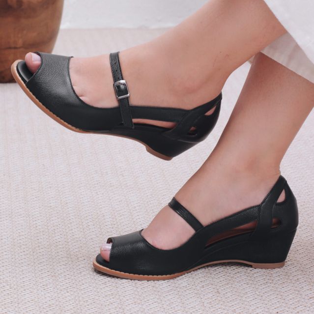 Sandália Anabela Couro Legítimo Preto - LUAU