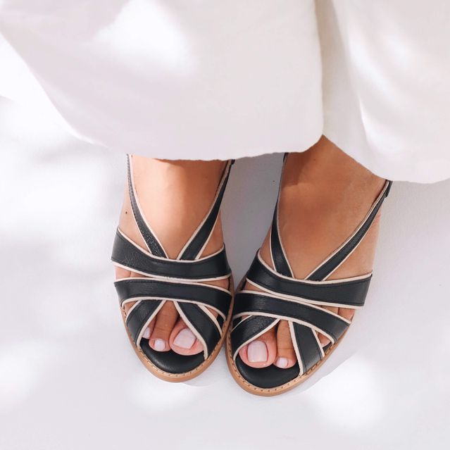 Sandália - ELEVAR - Preta e Off White - 965.17