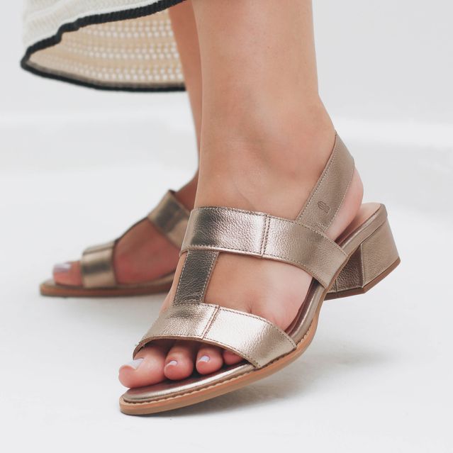 Sandália - MORADA - Champagne - 965.52 